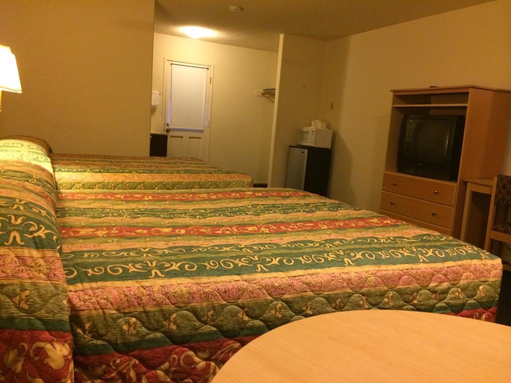 Motel Value & 2*