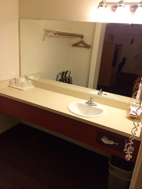 Value & Motel 2*